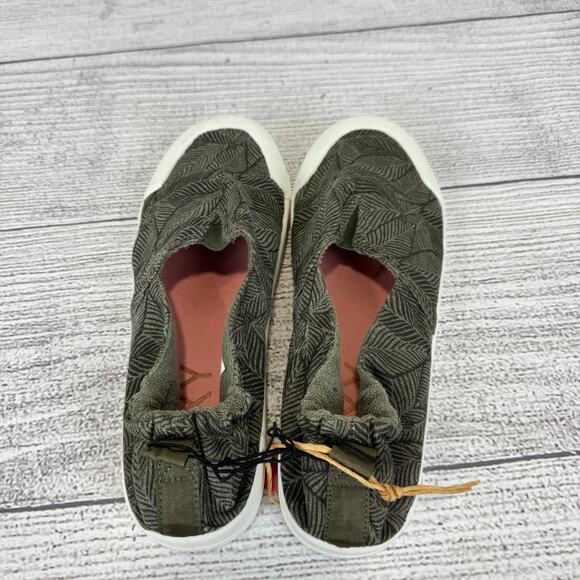 Roxy Women's Olive Leaf Printed Slip On Shoes Size 9 - Picture 9 of 12